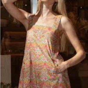 Taylor Tillman shift sundress pretty print with gold tone buttons on pockets